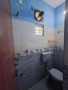 Bathroom Image of 1000 Sq.ft 1 BHK Builder Floor for rent in Kovilambakkam Chennai for Rs. 16000
