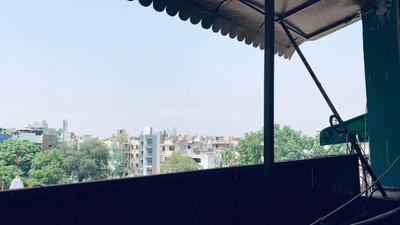Balcony Image of 850 Sq.ft 1 BHK Apartment / Flat for rent in Tilak Nagar New Delhi for Rs. 11000
