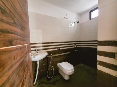 Bathroom Image of 1590 Sq.ft 3 BHK Apartment / Flat for sale in Dolphin Jewel O, Deopuri Raipur for Rs. 5800000