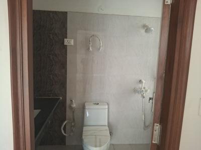 Bathroom Image of 1720 Sq.ft 3.5 BHK Apartment / Flat for sale in KLJ Greens, Sector 77 Faridabad for Rs. 16300000