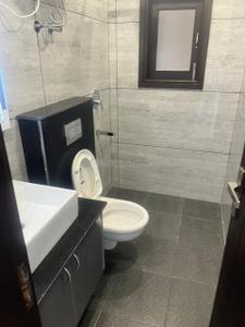 Bathroom Image of 1000 Sq.ft 2 BHK Builder Floor for sale in RWA Pragati Park Block H18 and L, Malviya Nagar New Delhi for Rs. 21800000