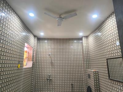 Bathroom Image of 1500 Sq.ft 1 BHK Builder Floor for rent in Sector 9 Faridabad for Rs. 22000