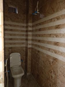 Bathroom Image of 900 Sq.ft 3 BHK Independent House for rent in Samay Pur New Delhi for Rs. 14000
