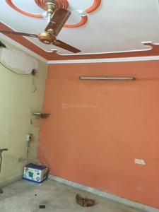 Bedroom Image of 1500 Sq.ft 4 BHK Builder Floor for sale in Shahdara New Delhi for Rs. 9200000