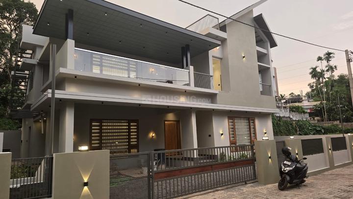 Kakkanad Main Image 1
