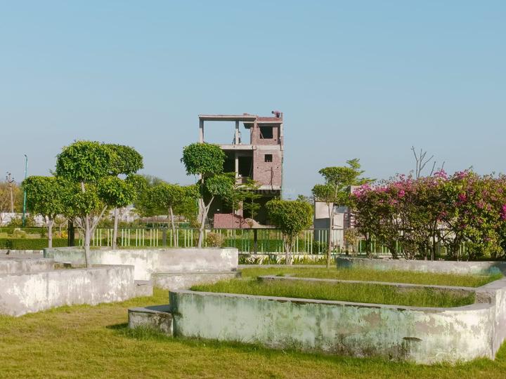 Vatika Main Image 1