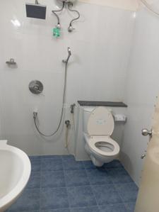 Image of 1010 Sq.ft 2 BHK Apartment / Flat for sale in Thiruvanmiyur, Chennai for Rs. 12800000