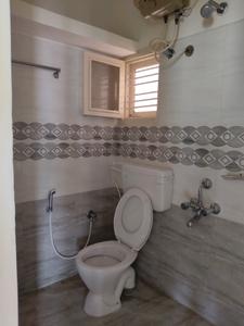 Common Bathroom Image of 650 Sq.ft 1 BHK Builder Floor for rent in Kaggadasapura Bengaluru for Rs. 18000