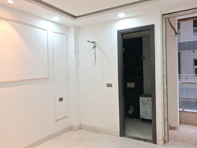 Bedroom Image of 1610 Sq.ft 3 BHK Apartment / Flat for sale in Vantara Vista Heights by Vantara Builders And Promotors, Sector 102 Noida for Rs. 9000000