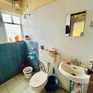 Bathroom Image of 1500 Sq.ft 3 BHK Villa for sale in BK Jhala Manjari Greens 5, Hadapsar Pune for Rs. 17000000
