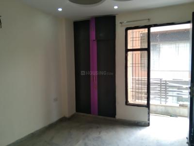 Bedroom Image of 1300 Sq.ft 4 BHK Builder Floor for rent in Sector 5 Rohini New Delhi for Rs. 45000