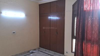 Bedroom Image of 1600 Sq.ft 3 BHK Independent House for rent in Sector 12 Noida for Rs. 35000