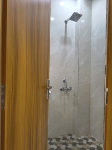 Common Bathroom Image of 1000 Sq.ft 2 BHK Builder Floor for sale in Dream Homes, Indirapuram Ghaziabad for Rs. 5000000