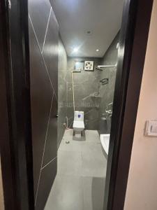 Bathroom Image of 650 Sq.ft 2 BHK Builder Floor for rent in Uttam Nagar New Delhi for Rs. 16584