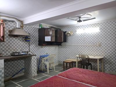 1 RK Independent Builder Floor