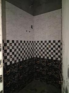 Common Bathroom Image of 1050 Sq.ft 2 BHK Apartment / Flat for sale in Sector 78 Noida for Rs. 4500000
