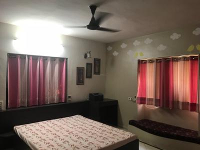 Bedroom Image of 3900 Sq.ft 5 BHK Independent House for rent in Vastrapur Ahmedabad for Rs. 120000