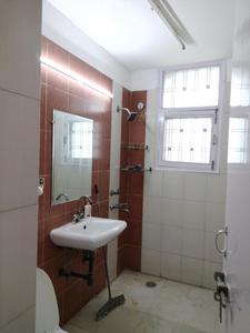 Common Bathroom Image of 1700 Sq.ft 3 BHK Apartment / Flat for rent in CGHS Roop Villa Apartment, Sector 24 Dwarka New Delhi for Rs. 48000