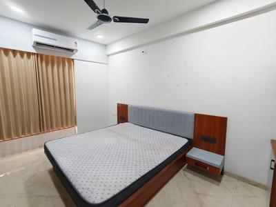 Bedroom Image of 2350 Sq.ft 3 BHK Apartment / Flat for rent in Radhe Infinity, Kudasan Gandhinagar for Rs. 60000