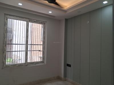 Bedroom Image of 1350 Sq.ft 3 BHK Builder Floor for sale in Paschim Vihar New Delhi for Rs. 26500000