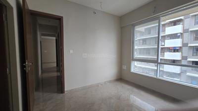 Bedroom Image of 664 Sq.ft 2 BHK Apartment / Flat for rent in Ashapura Ratnadeep, Mulund West Mumbai for Rs. 55000