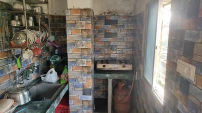 Kitchen Image of 815 Sq.ft 3 BHK Apartment / Flat for sale in Liluah Howrah for Rs. 2800000
