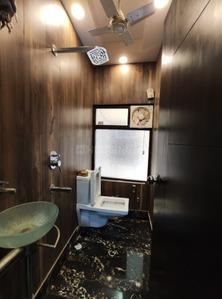 Bathroom Image of 910 Sq.ft 3 BHK Apartment / Flat for sale in Janakpuri New Delhi for Rs. 13000000