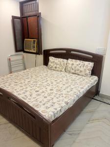 Bedroom Image of 1400 Sq.ft 3 BHK Independent House for rent in Himgiri Apartments, Kalkaji Extension New Delhi for Rs. 50000