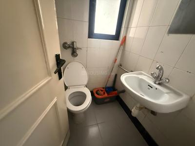 Image of 900 Sq.ft 2 BHK Apartment / Flat for rent in Hiranandani Estate, Hiranandani Estate, Thane for Rs. 37000