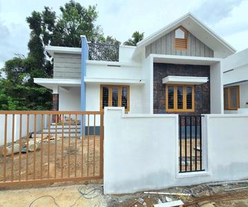 Image of 750 Sq.ft 2 BHK Independent House for sale in North Parvur, Kochi for Rs. 3300000