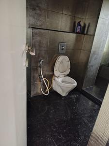 Bathroom Image of 1440 Sq.ft 3 BHK Apartment / Flat for sale in Amarnath Towers, Andheri West Mumbai for Rs. 51100000