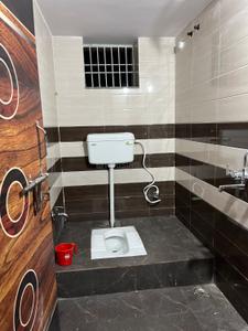 Bathroom Image of 1000 Sq.ft 3 BHK Independent House for rent in Masipirhi Hazaribagh for Rs. 7500