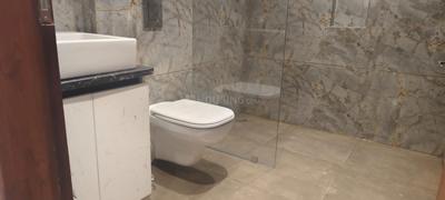 Bathroom Image of 2050 Sq.ft 3 BHK Apartment / Flat for rent in Noble Callista, Sector 66 Mohali for Rs. 65000