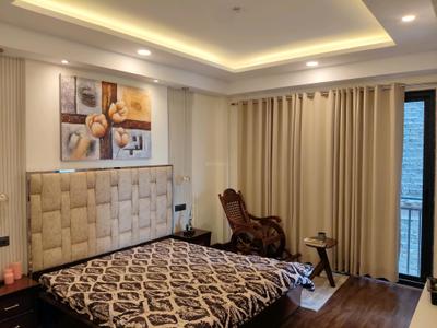 Bedroom Image of 3300 Sq.ft 4 BHK Builder Floor for rent in DLF Phase 4 Gurgaon for Rs. 130000