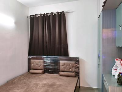 Bedroom Image of 480 Sq.ft 1 BHK Apartment / Flat for rent in Pyramid Infinity, Sector 70 Gurgaon for Rs. 24000