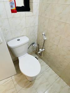 Bathroom Image of 719 Sq.ft 1 BHK Apartment / Flat for rent in Ansal Celebrity Suites, Palam Vihar Gurgaon for Rs. 32000