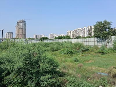 Image of 1350 Sq.ft Residential Plot / Land for sale in Centrum Estates 76, Sector 76, Noida for Rs. 29750000