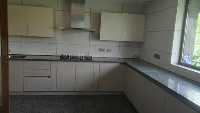 Kitchen Image of 5400 Sq.ft 4 BHK Builder Floor for rent in Maharani Bagh New Delhi for Rs. 500000