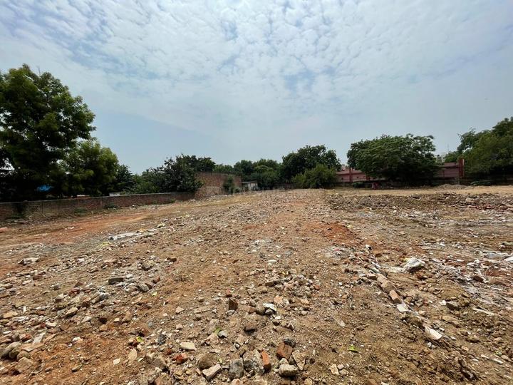 Sultanpur Main Image 1