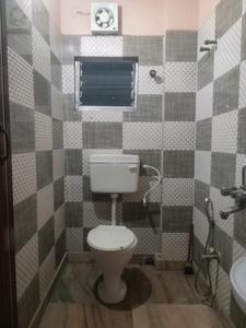 Common Bathroom Image of 796 Sq.ft 2 BHK Apartment / Flat for sale in Baranagar Kolkata for Rs. 3375000