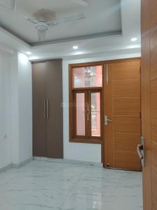 Bedroom Image of 900 Sq.ft 3 BHK Builder Floor for rent in Sheikh Sarai New Delhi for Rs. 40000