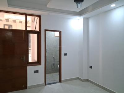 Bedroom Image of 1500 Sq.ft 4 BHK Apartment / Flat for sale in JMD Aashirwad Apartment, Sector 73 Noida for Rs. 5500000