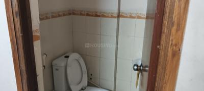 Bathroom Image of 1200 Sq.ft 3 BHK Apartment / Flat for sale in Supertech Ecociti, Sector 137 Noida for Rs. 14000000