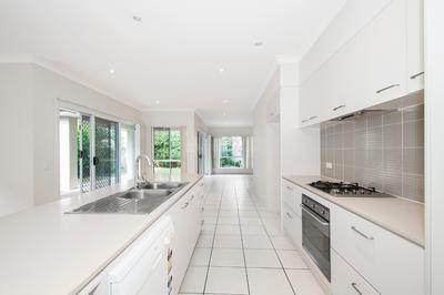 Kitchen Image of 3100 Sq.ft 4 BHK Apartment / Flat for sale in AP Kool Breeze, Santacruz West Mumbai for Rs. 125000000