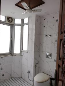 Common Bathroom Image of 1750 Sq.ft 3 BHK Apartment / Flat for sale in CGHS Shakuntalam, Sector 10 Dwarka New Delhi for Rs. 25800000