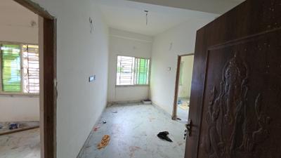 Living Room Image of 640 Sq.ft 2 BHK Apartment / Flat for sale in Dunlop Kolkata for Rs. 2240000