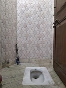 Common Bathroom Image of 972 Sq.ft 2 BHK Builder Floor for sale in Old Delhi New Delhi for Rs. 8000000