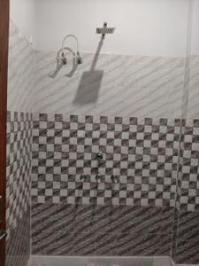Bathroom Image of 1850 Sq.ft 3 BHK Duplex for sale in Ajanta Vardhman Canary Park, Ganga Nagar Meerut for Rs. 11000000