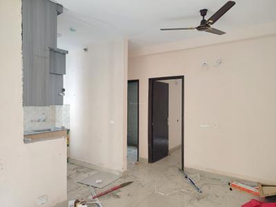 Living Room Image of 920 Sq.ft 2.5 BHK Apartment / Flat for rent in Amrapali Dream Valley 2, Noida Extension Greater Noida for Rs. 18100