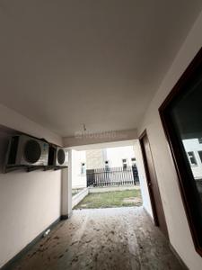 Bedroom Image of 2700 Sq.ft 5 BHK Villa for rent in Godrej Golf Links Villas, Jaypee Greens Greater Noida for Rs. 60000